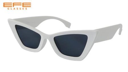 Retro Reverie: Y2k Sunglasses – Where Nostalgia Meets Glamour